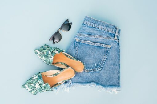 Outfitová inšpirácia na leto pre typ postavy HRUŠKA a jej farebné typy + bonus: Samodiagnostika „Poznaj svoj farebný typ“.